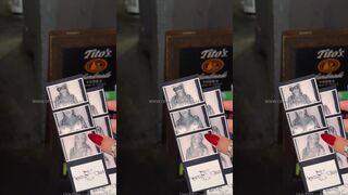 Corinna Kopf: Naakte Polaroids & die rode nagel die het vasthoudt