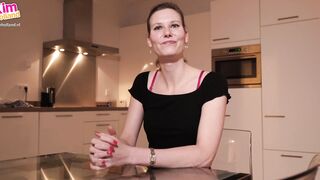 Wendy: Staat met een mondvol zaad