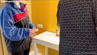 LexaNL: Braaf in de gang & dan vol overgave geneukt