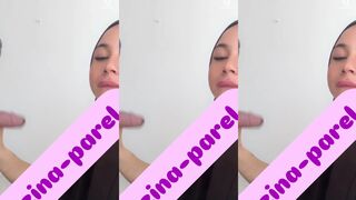 Zina Parel: Natte vingers & zijn lul in haar handen