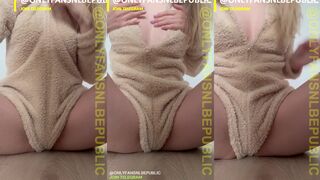 LiefsRomee: Speelt stout met haar kutje in teddy