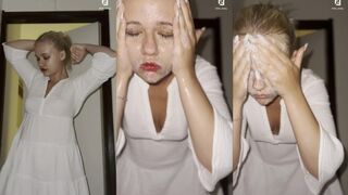 Litlle_Baby: Schuimend gezicht & natte lippen voor de cam