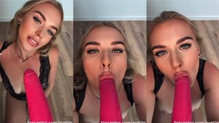 Evelijn: Zachte lippen & diepe keel met roze speeltje